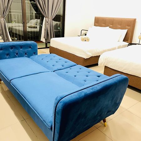 High Floor Studio Austin Regency Mount Austin W Balcony 3 Plus 1Pax 5 Mins Aeon Johor Bahru Exterior photo