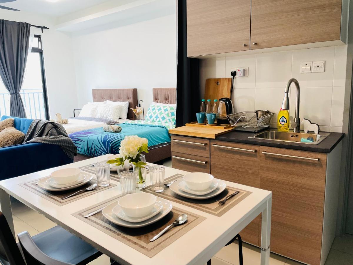 High Floor Studio Austin Regency Mount Austin W Balcony 3 Plus 1Pax 5 Mins Aeon Johor Bahru Exterior photo
