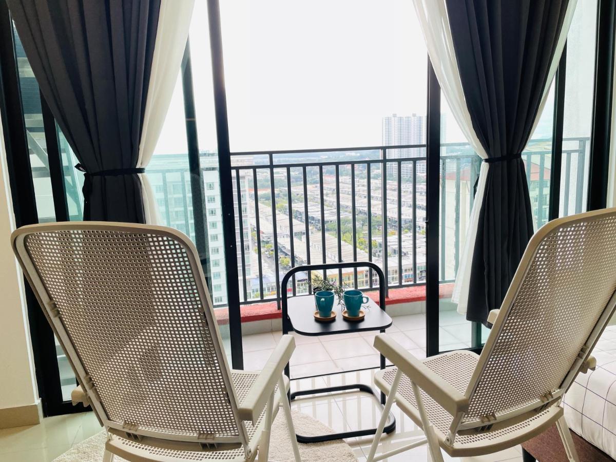 High Floor Studio Austin Regency Mount Austin W Balcony 3 Plus 1Pax 5 Mins Aeon Johor Bahru Exterior photo